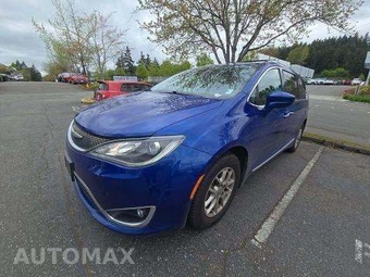 2020 Chrysler Pacifica Touring L 121.6" WB