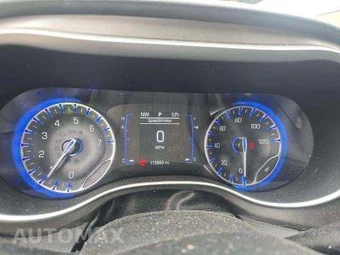 2020 Chrysler Pacifica Touring L 121.6" WB - miniatura 9