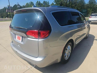 2020 Chrysler Pacifica Touring L 121.6" WB – miniatura 3