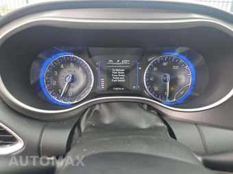 2020 Chrysler Pacifica Touring L 121.6" WB – miniatura 9