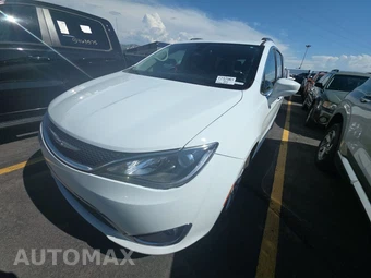 2020 Chrysler Pacifica Touring L 121.6" WB