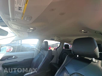 2020 Chrysler Pacifica Touring L 121.6" WB - miniatura 19