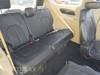 2020 Chrysler Pacifica Touring L 121.6" WB – miniatura 14