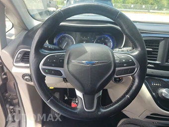 2020 Chrysler Pacifica Touring L 121.6" WB – miniatura 10