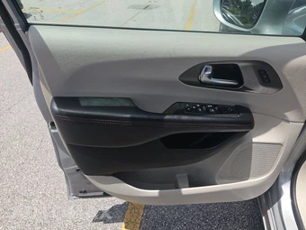 2020 Chrysler Pacifica Touring L 121.6" WB – miniatura 9