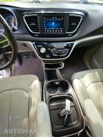 2020 Chrysler Pacifica Touring L 121.6" WB – miniatura 10