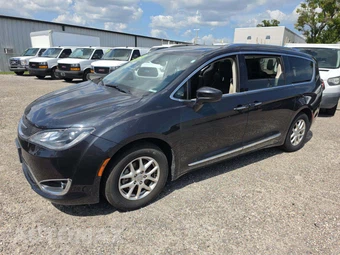 2020 Chrysler Pacifica Touring L 121.6" WB