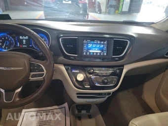 2020 Chrysler Pacifica Touring L 121.6" WB – miniatura 11