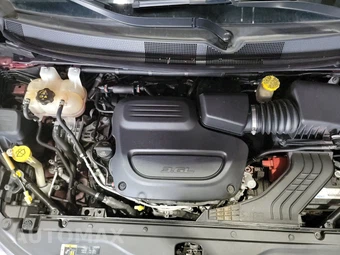2020 Chrysler Pacifica Touring L 121.6" WB – miniatura 17