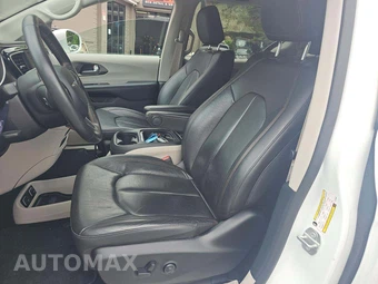2020 Chrysler Pacifica Touring L 121.6" WB - miniatura 3