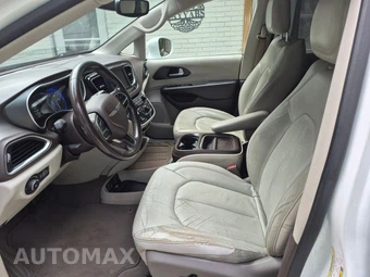 2020 Chrysler Pacifica Touring L 121.6" WB - miniatura 16