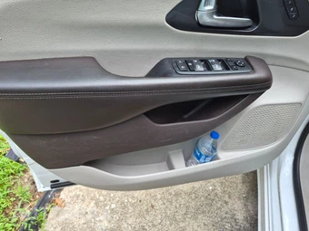 2020 Chrysler Pacifica Touring L 121.6" WB - miniatura 17