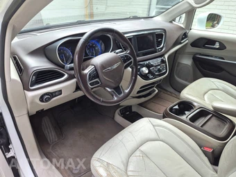 2020 Chrysler Pacifica Touring L 121.6" WB - miniatura 18