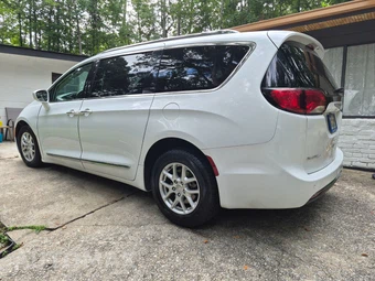 2020 Chrysler Pacifica Touring L 121.6" WB - miniatura 9