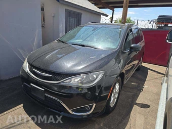2020 Chrysler Pacifica Touring L 121.6" WB