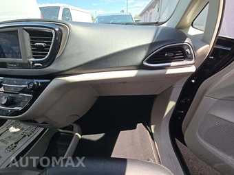 2020 Chrysler Pacifica Touring L 121.6" WB – miniatura 20