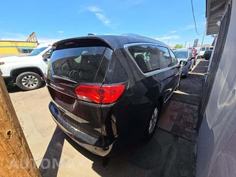 2020 Chrysler Pacifica Touring L 121.6" WB – miniatura 3