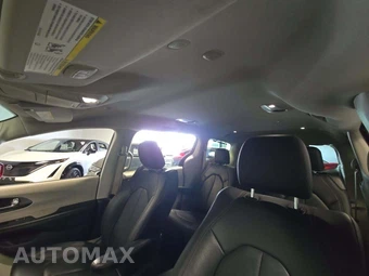 2020 Chrysler Pacifica Touring L 121.6" WB - miniatura 11