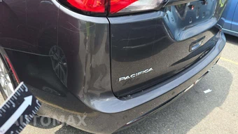 2020 Chrysler Pacifica Touring L 121.6" WB – miniatura 22
