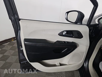 2020 Chrysler Pacifica Touring L 121.6" WB – miniatura 9