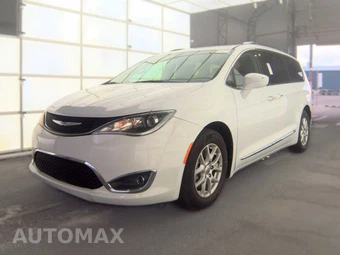 2020 Chrysler Pacifica Touring L 121.6" WB