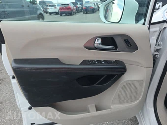 2020 Chrysler Pacifica Touring L 121.6" WB – miniatura 9