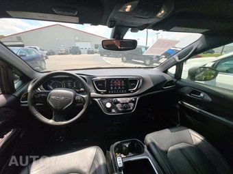 2020 Chrysler Pacifica Touring L Plus 121.6" WB - miniatura 10