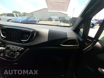 2020 Chrysler Pacifica Touring L Plus 121.6" WB - miniatura 18