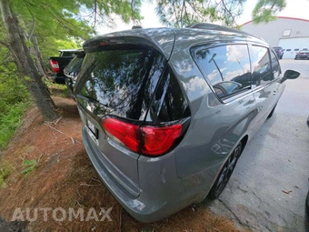 2020 Chrysler Pacifica Touring L Plus 121.6" WB - miniatura 3