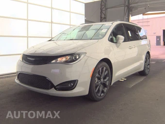 2020 Chrysler Pacifica Touring L Plus 121.6" WB