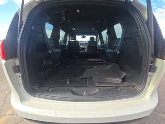 2020 Chrysler Pacifica Touring L Plus 121.6" WB – miniatura 17