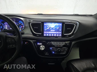 2020 Chrysler Pacifica Touring L Plus 121.6" WB - miniatura 11