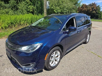 2020 Chrysler Pacifica Touring L Plus 121.6" WB