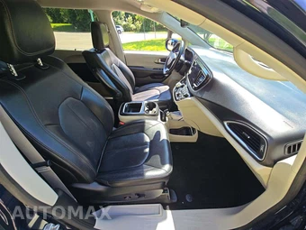 2020 Chrysler Pacifica Touring L Plus 121.6" WB - miniatura 19