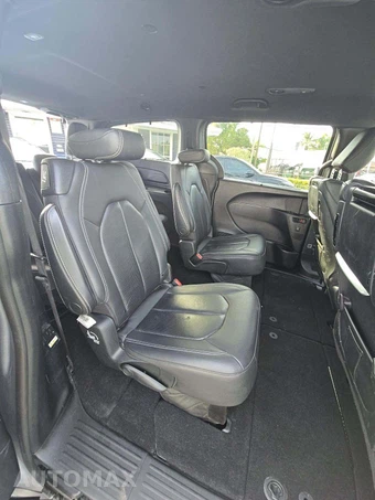 2020 Chrysler Pacifica Touring L Plus 121.6" WB – miniatura 17