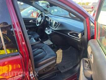 2020 Chrysler Pacifica Touring L Plus 121.6" WB - miniatura 8