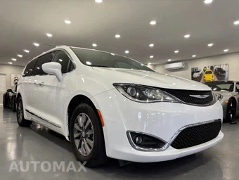 2020 Chrysler Pacifica Touring L Plus 121.6" WB - car from the USA, Manheim Buy-Now listing at AUTOMAX