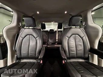 2020 Chrysler Pacifica Touring L Plus 121.6" WB - miniatura 24