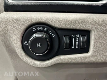 2020 Chrysler Pacifica Touring L Plus 121.6" WB - miniatura 36
