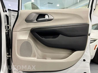 2020 Chrysler Pacifica Touring L Plus 121.6" WB - miniatura 47