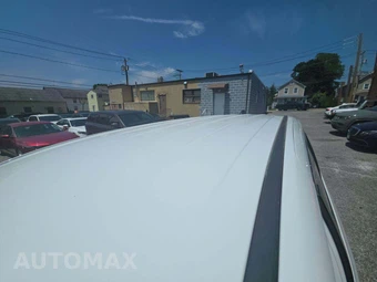 2020 Chrysler Voyager L 121.6" WB – miniatura 9