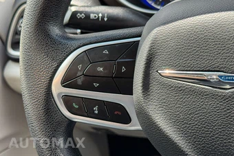 2020 Chrysler Voyager L 121.6" WB - miniatura 22