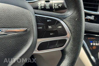 2020 Chrysler Voyager L 121.6" WB - miniatura 23