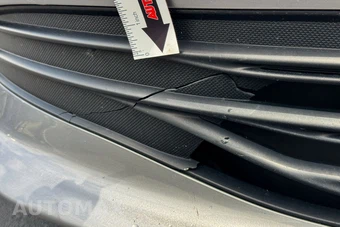 2020 Chrysler Voyager L 121.6" WB - miniatura 31