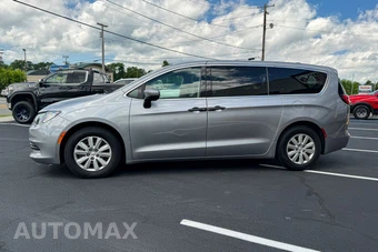 2020 Chrysler Voyager L 121.6" WB - miniatura 7