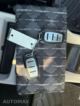 2020 Chrysler Voyager L 121.6" WB – miniatura 39