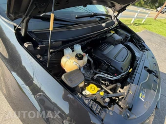 2020 Chrysler Voyager L 121.6" WB – miniatura 41