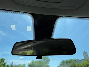 2020 Chrysler Voyager L 121.6" WB – miniatura 30