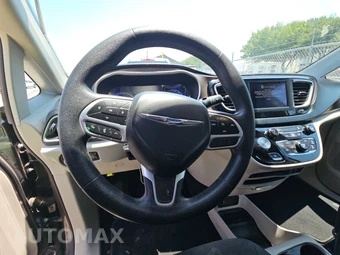 2020 Chrysler Voyager LX 121.6" WB – miniatura 10