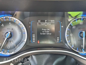 2020 Chrysler Voyager LX 121.6" WB – miniatura 12